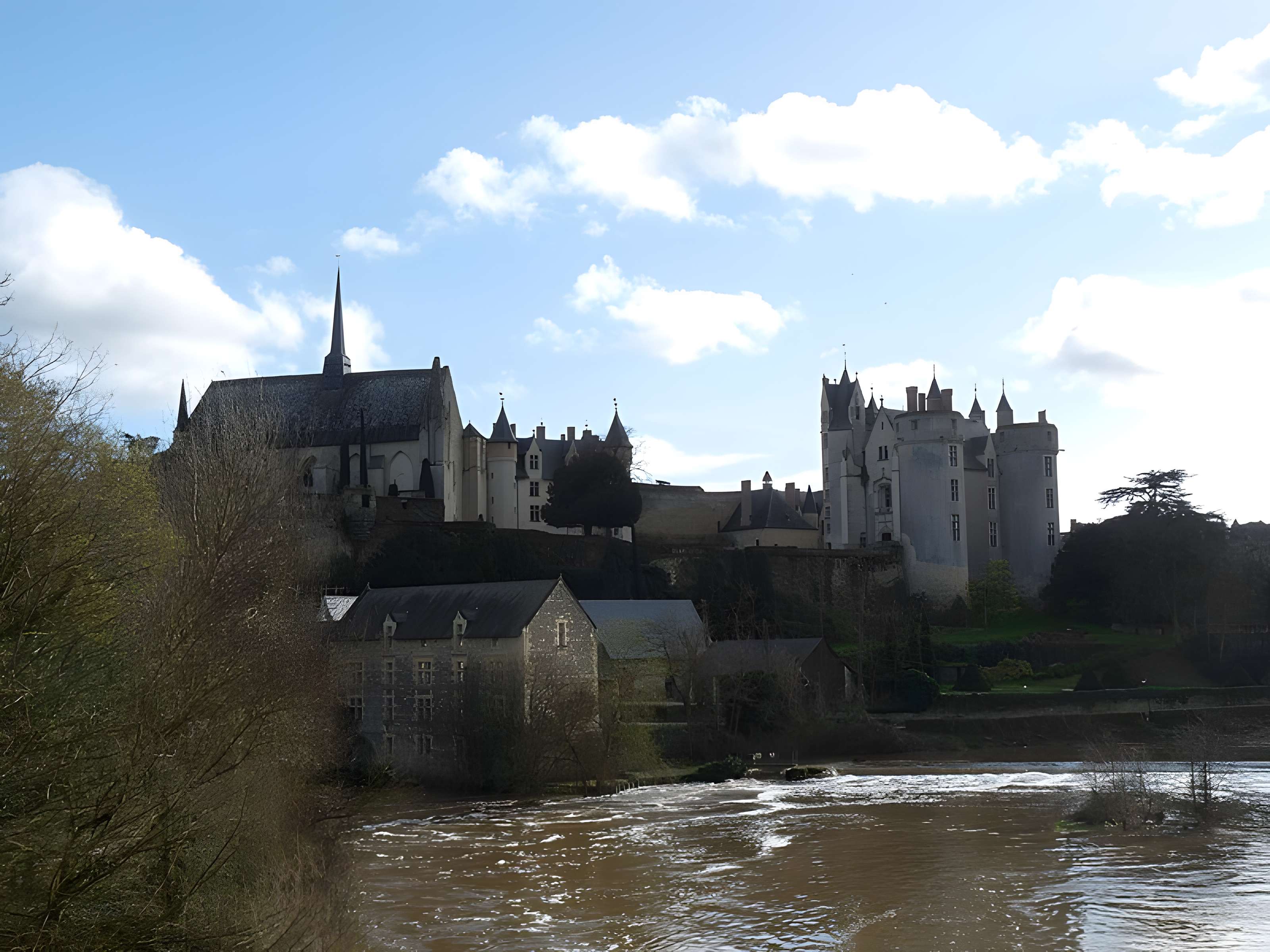 Eglise paroissiale (ancienne chapelle du château)