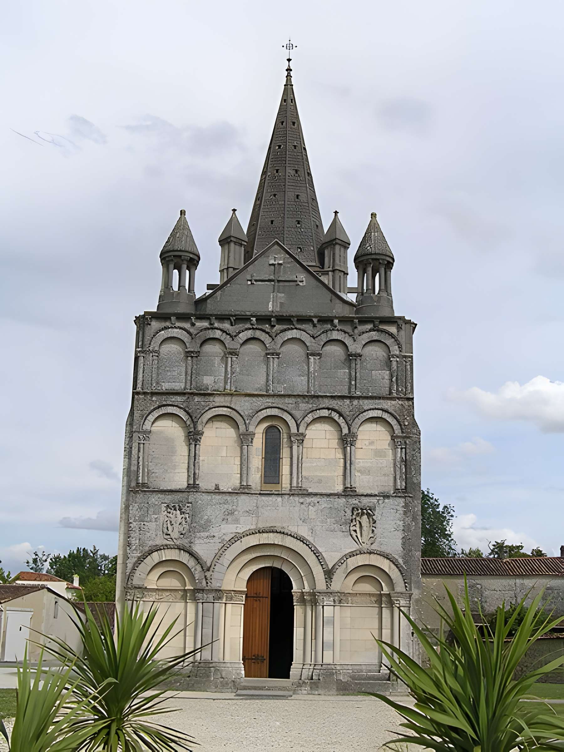 Église Saint-Martin de Gensac-la-Pallue