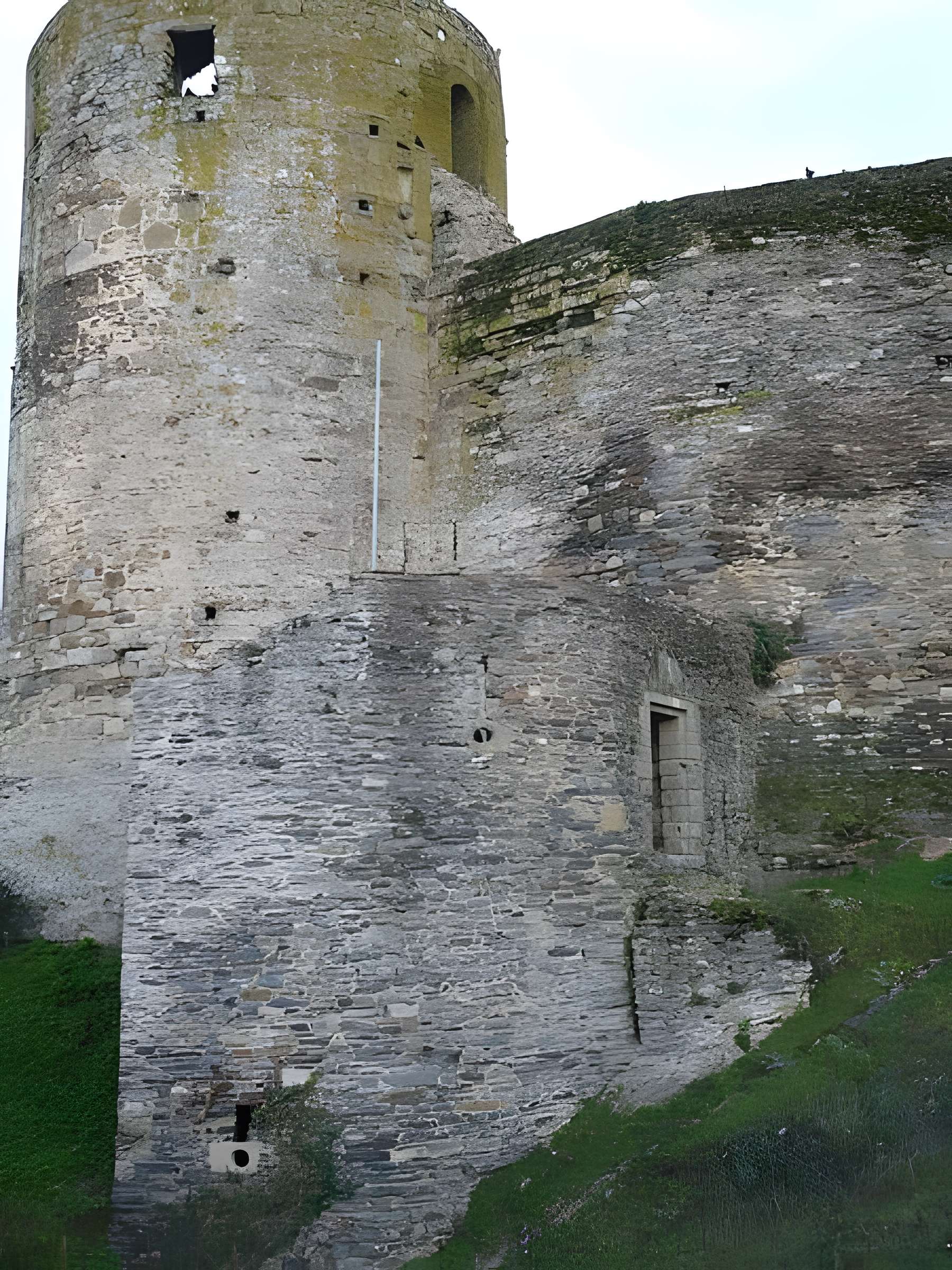 Château (ruines)