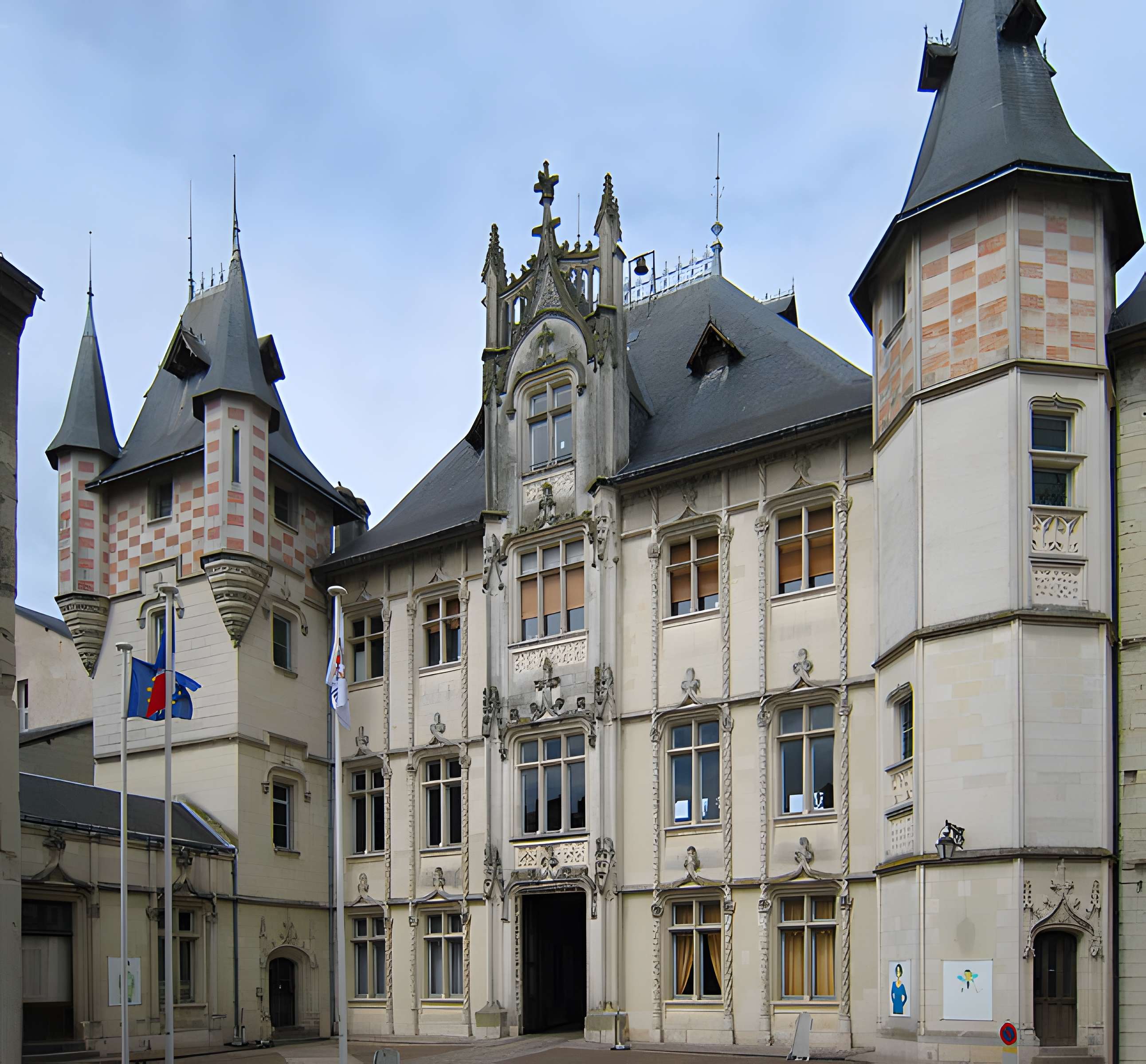 Hôtel de ville