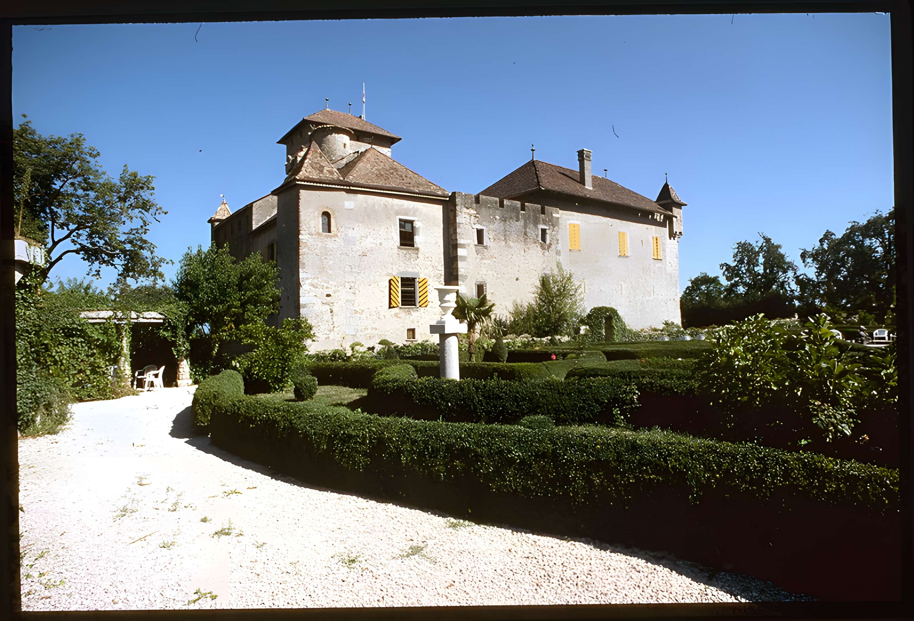 Château d'Avully