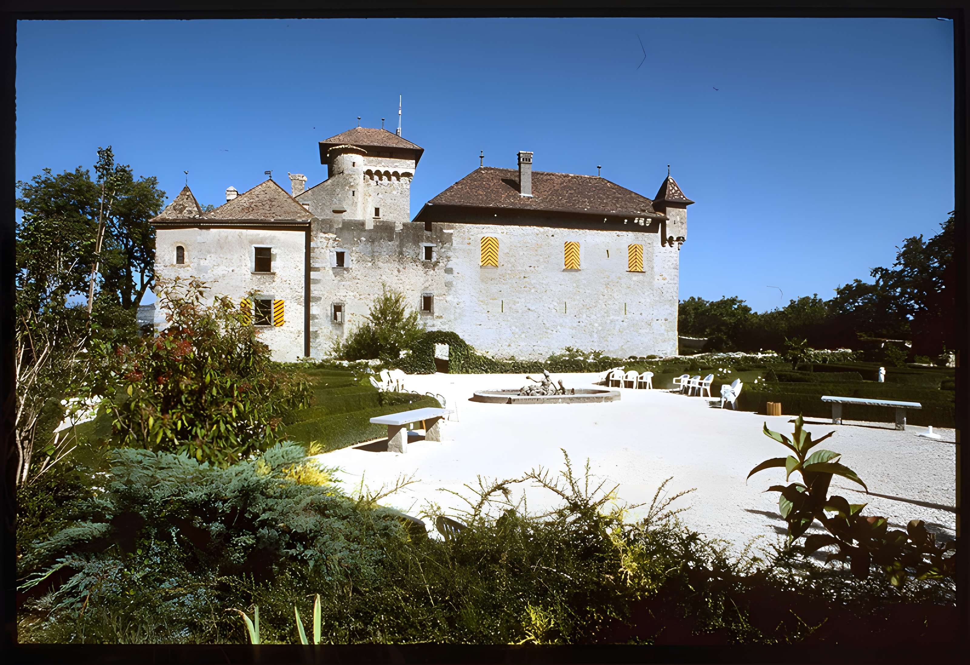 Château d'Avully