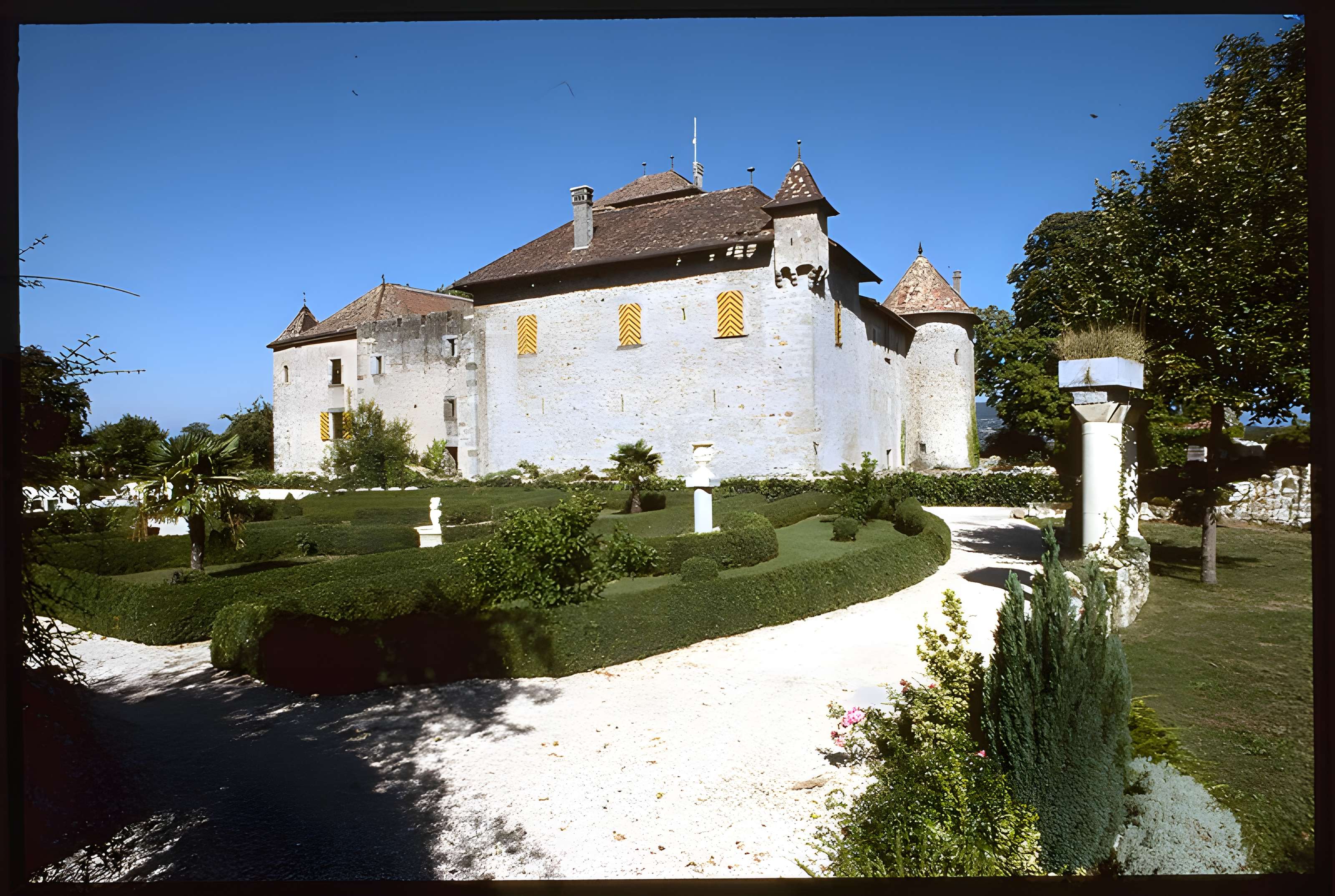 Château d'Avully