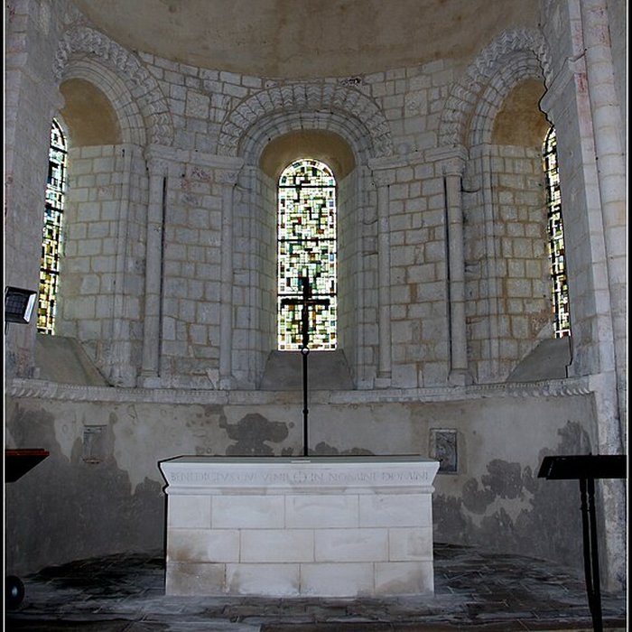 Photo de Eglise et le cimetière qui lentoure