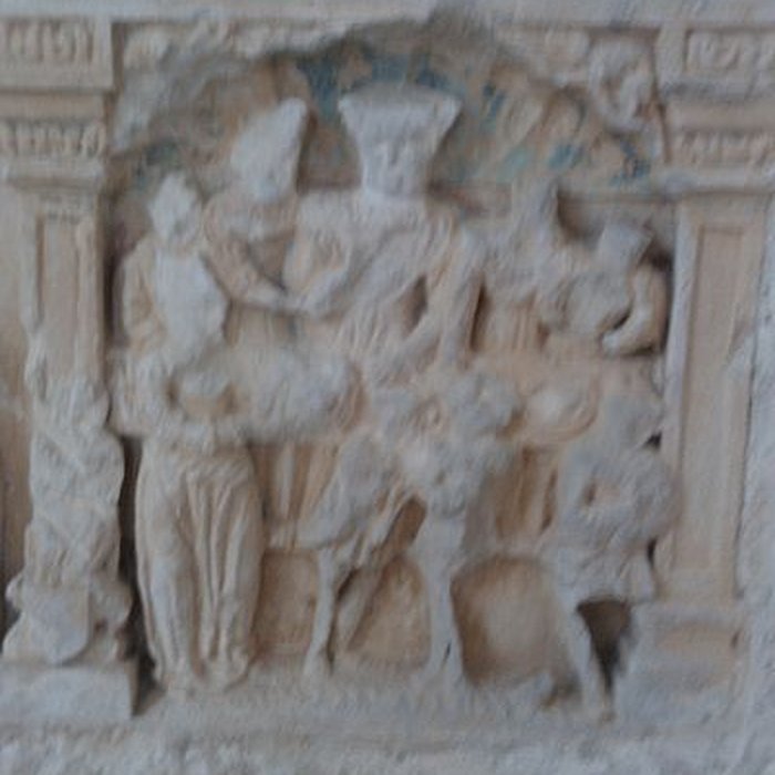 Photo de Eglise et le cimetière qui lentoure