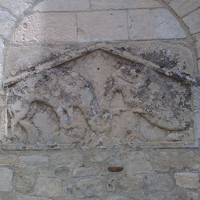 Photo de Eglise et le cimetière qui lentoure