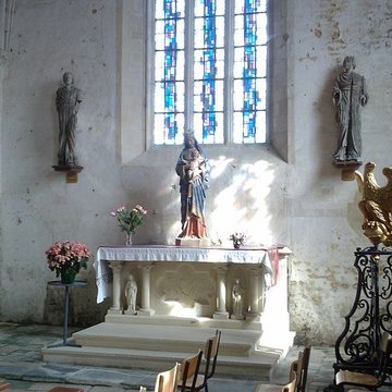 Eglise et le cimetière qui lentoure