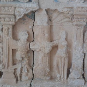 Eglise et le cimetière qui lentoure