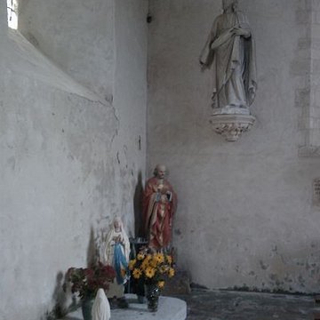 Eglise et le cimetière qui lentoure
