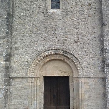 Eglise et le cimetière qui lentoure