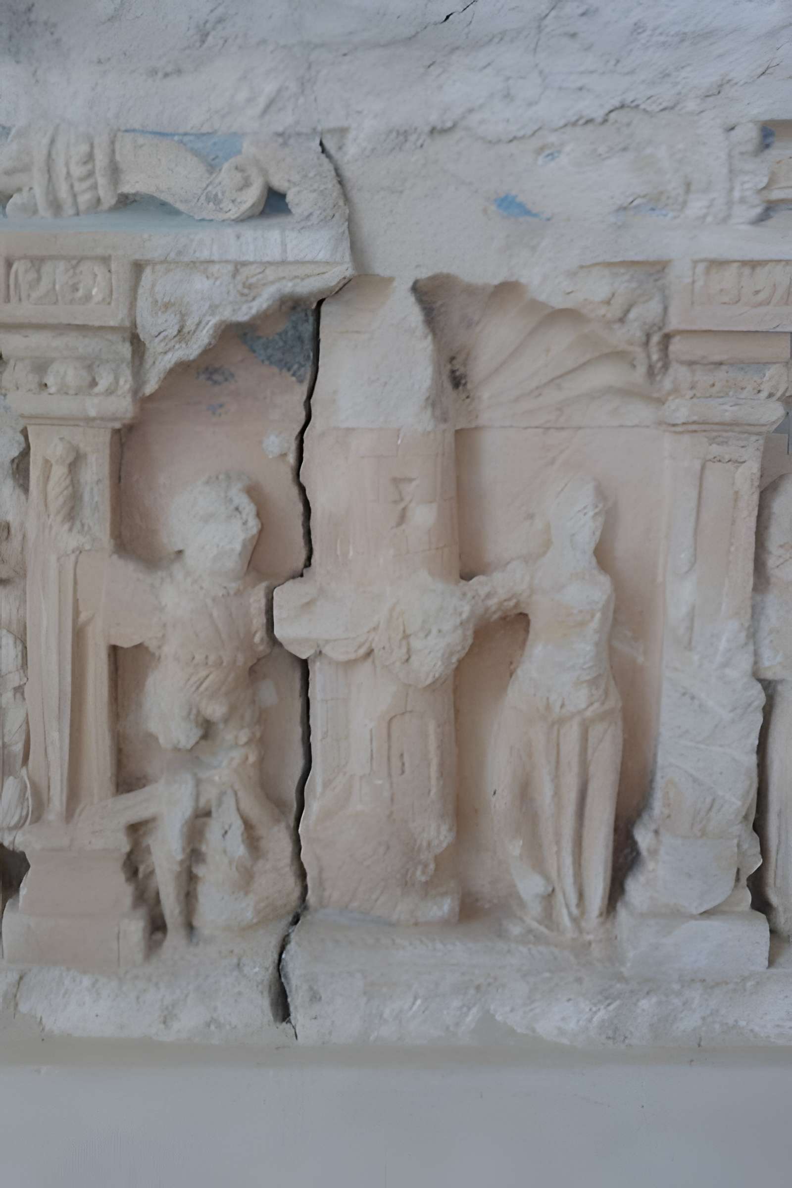 Eglise et le cimetière qui l'entoure