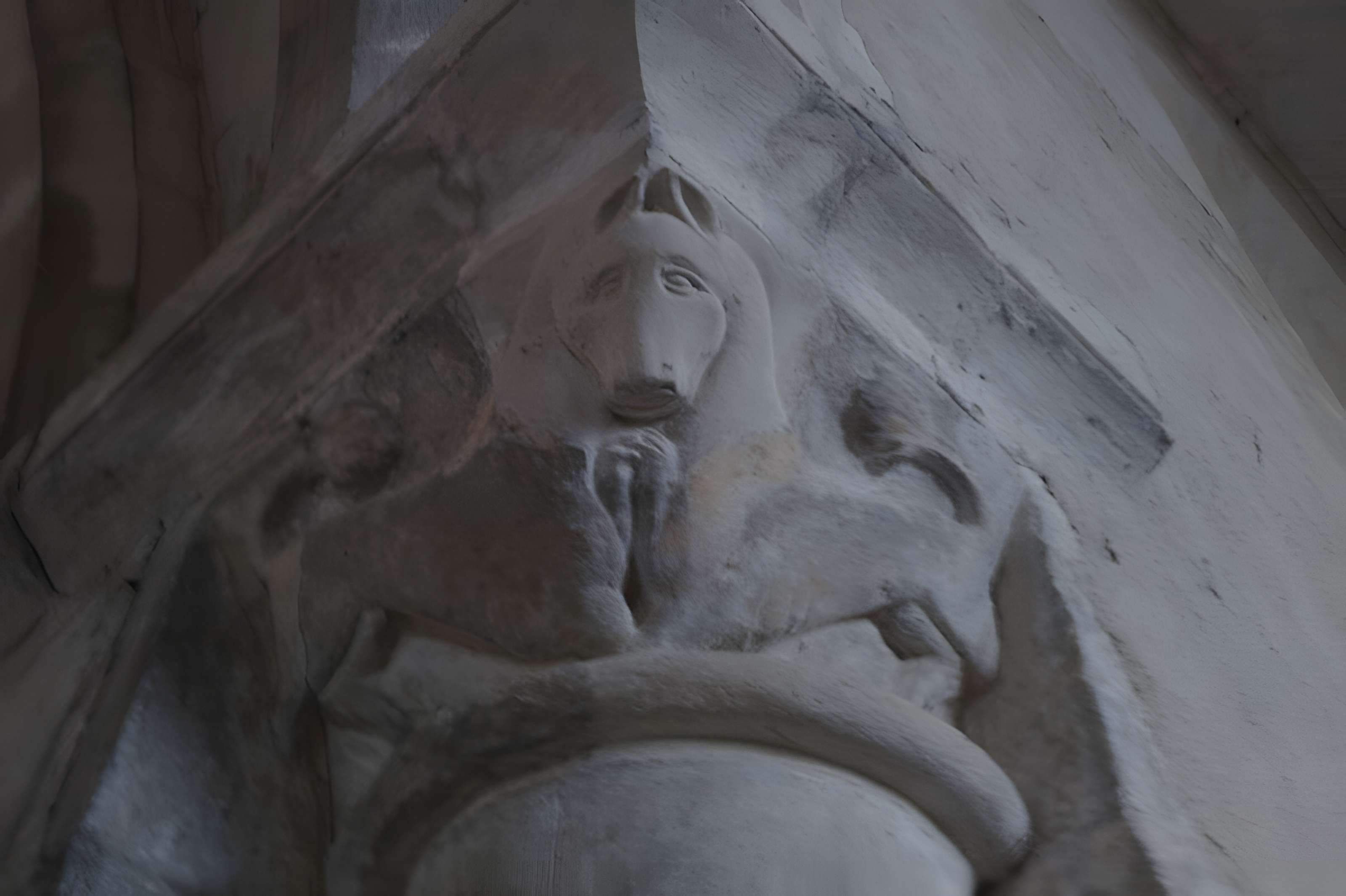Eglise et le cimetière qui l'entoure