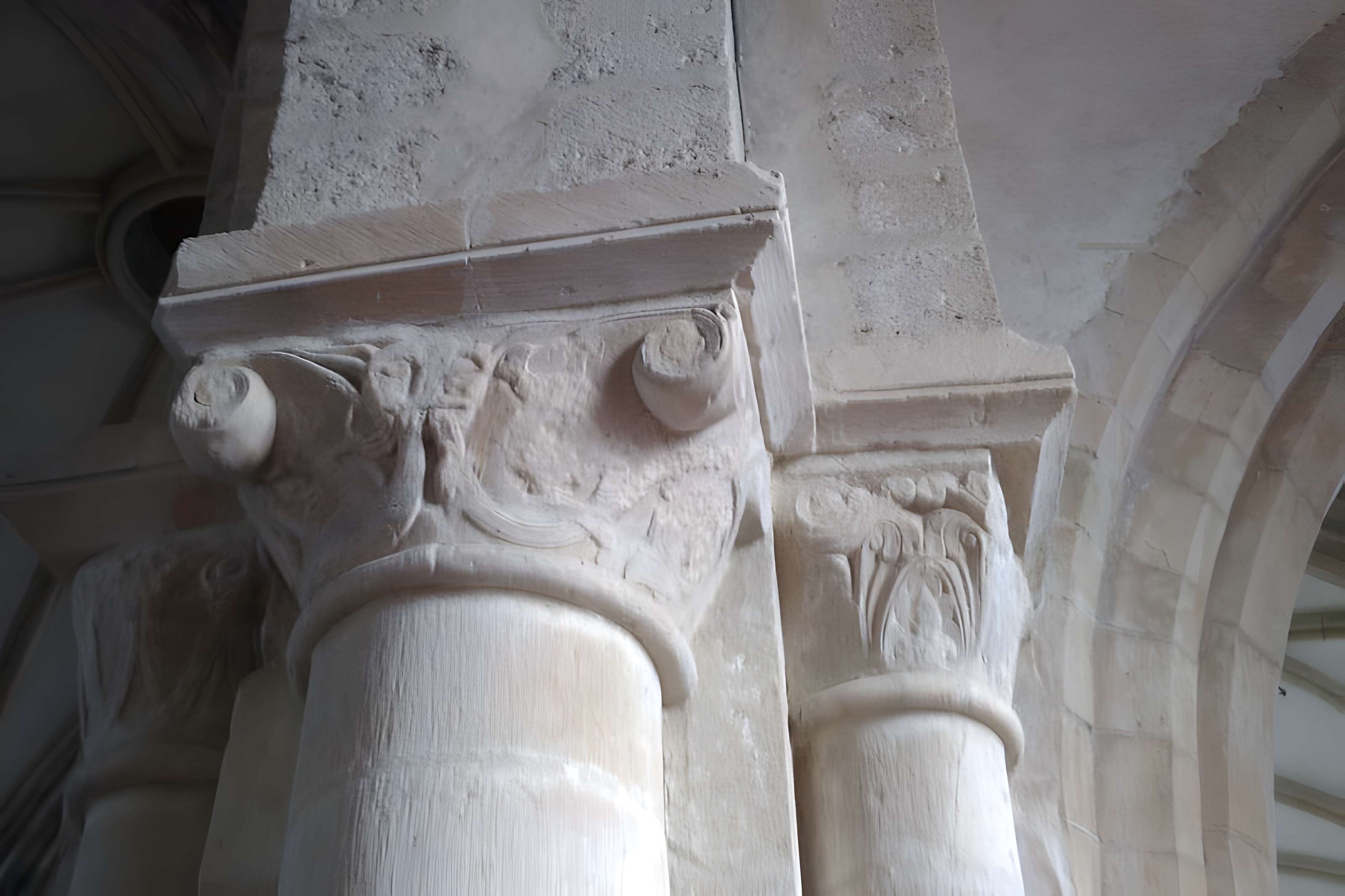 Eglise et le cimetière qui l'entoure