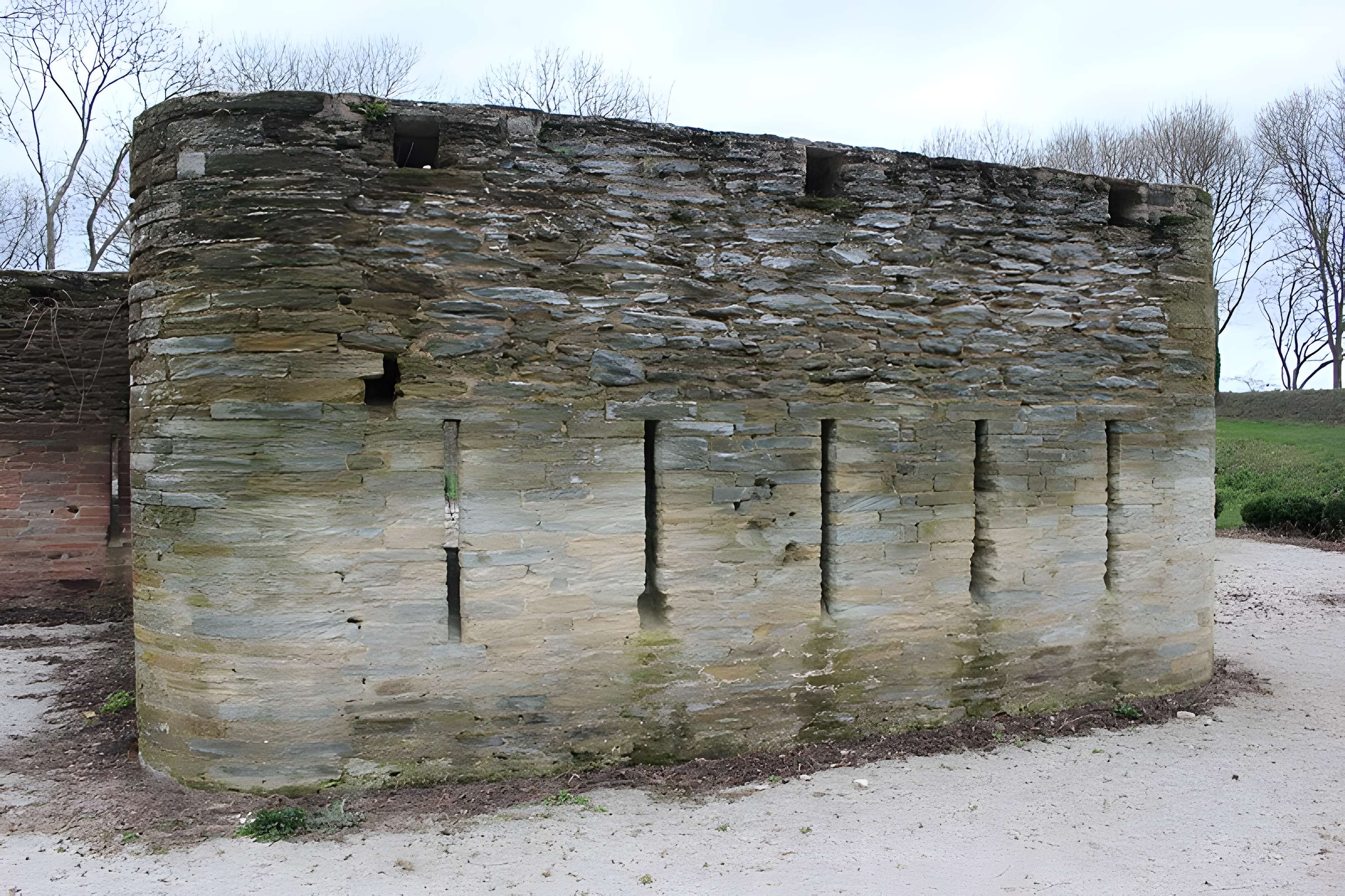 Ancienne redoute des Couplets