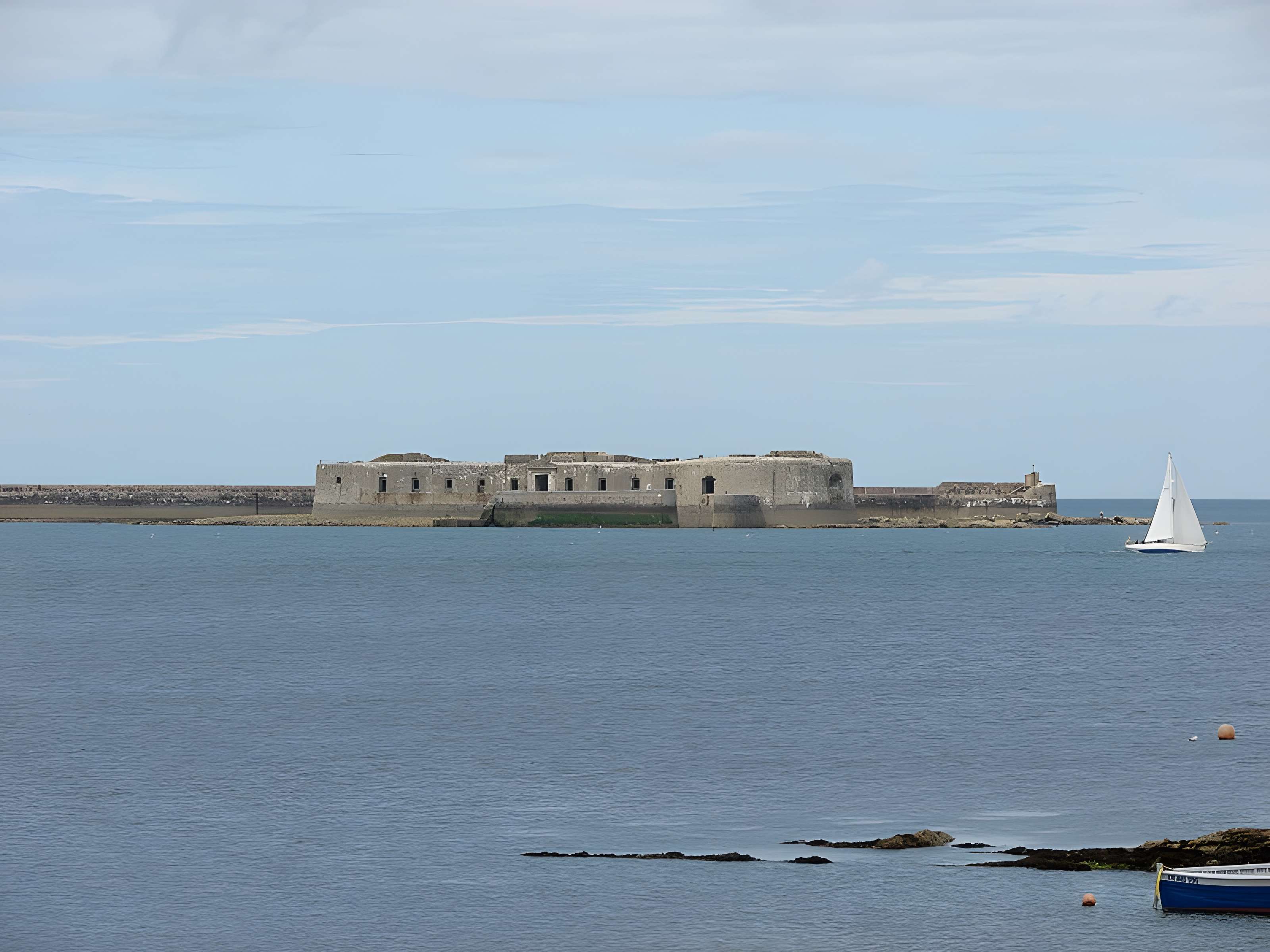 Fort de Chavagnac, ouvrage constitutif de la rade de Cherbourg