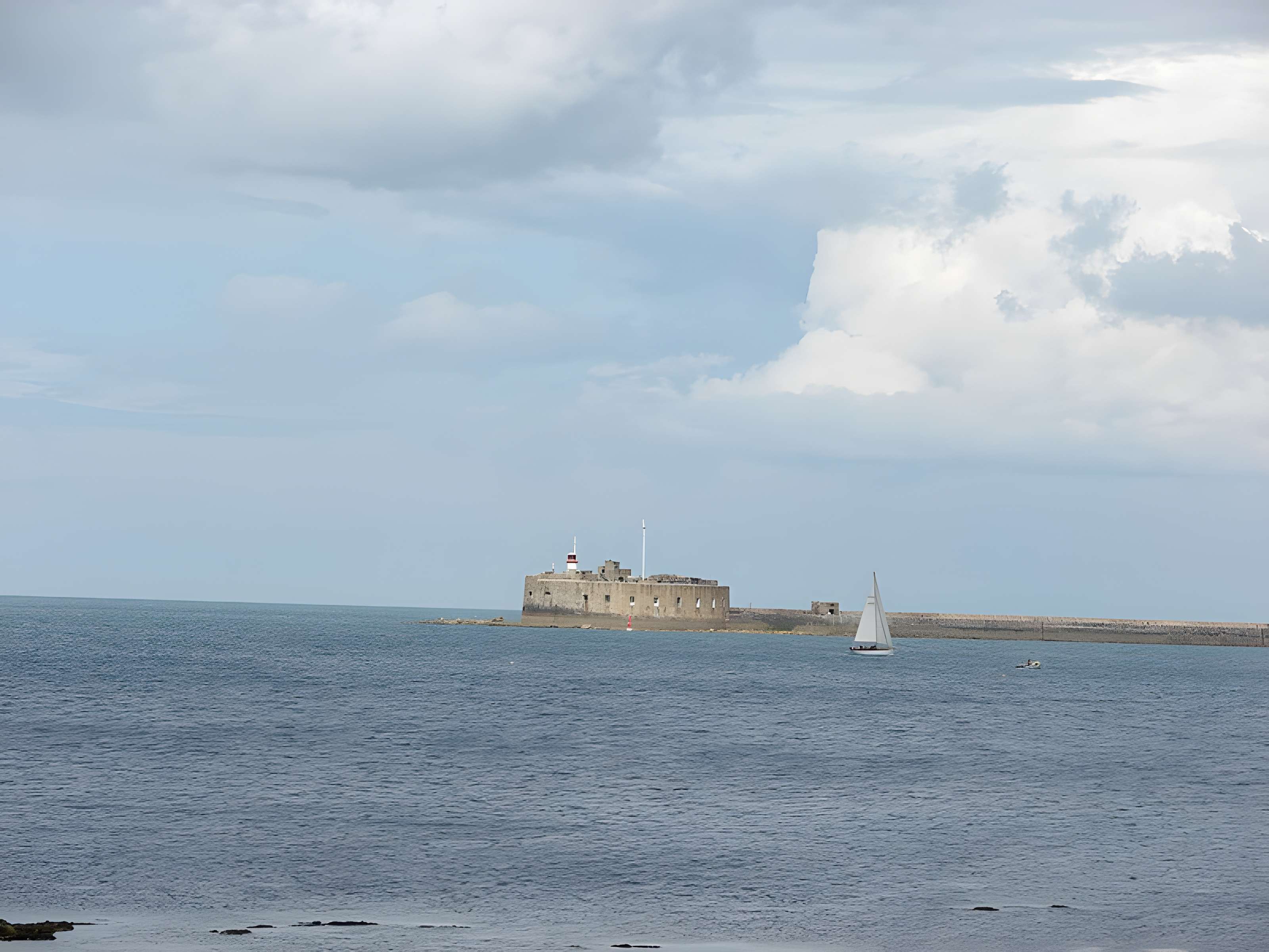 Fort de l’Ouest de la digue du Large