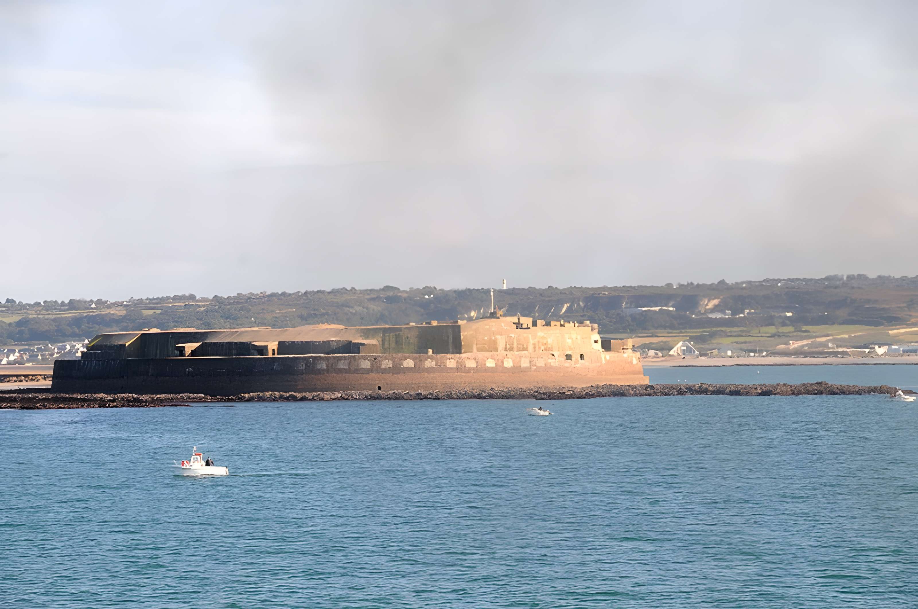 Fort de l’île Pelée, ouvrage constitutif de la rade de Cherbourg