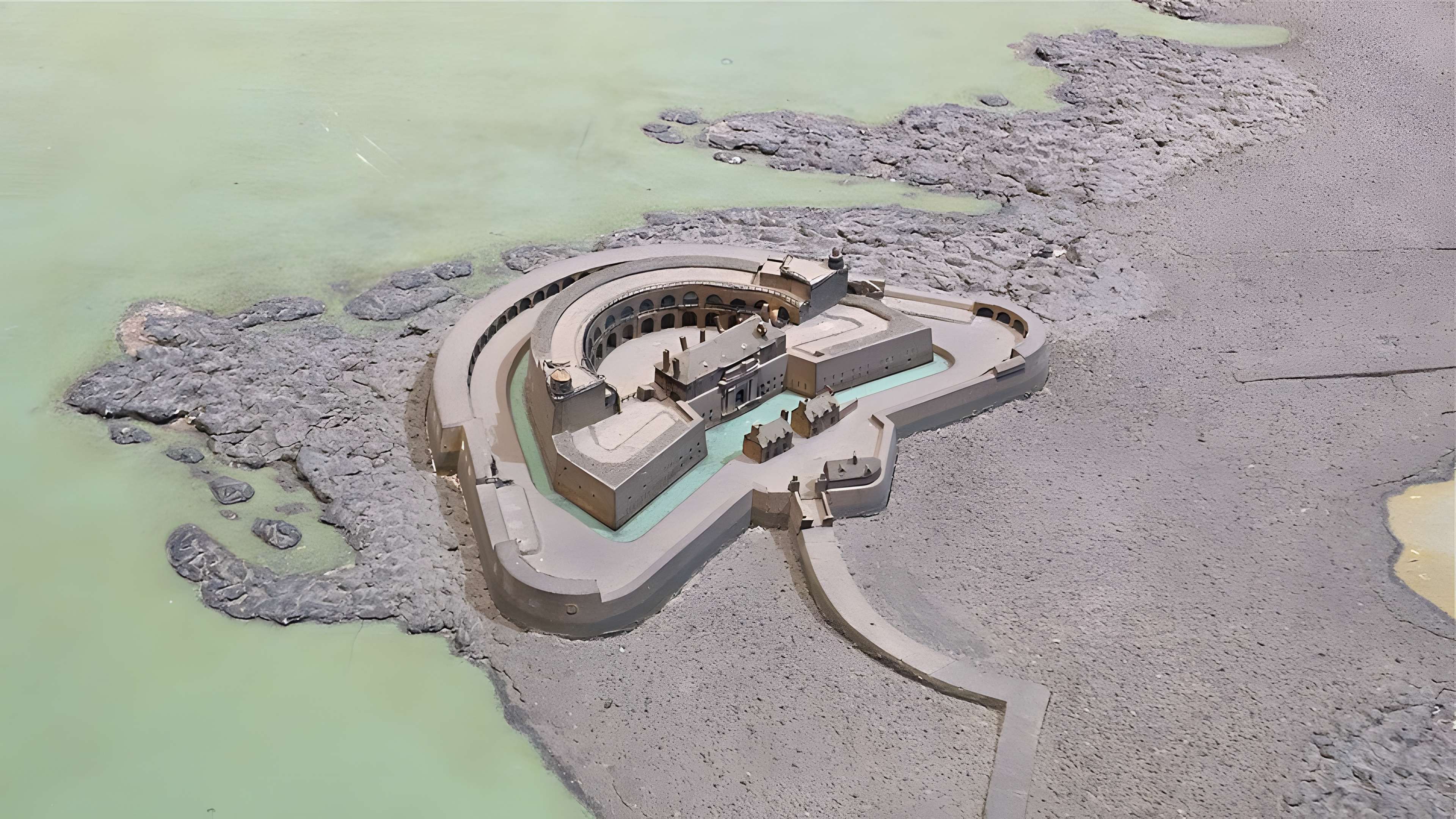 Fort de l’île Pelée, ouvrage constitutif de la rade de Cherbourg