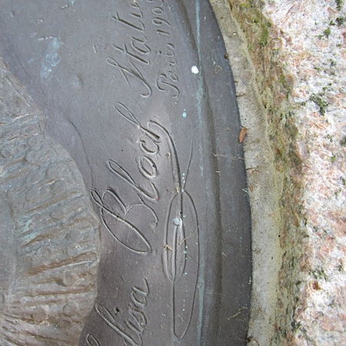 Photo de Stèle de Marie Ravenel