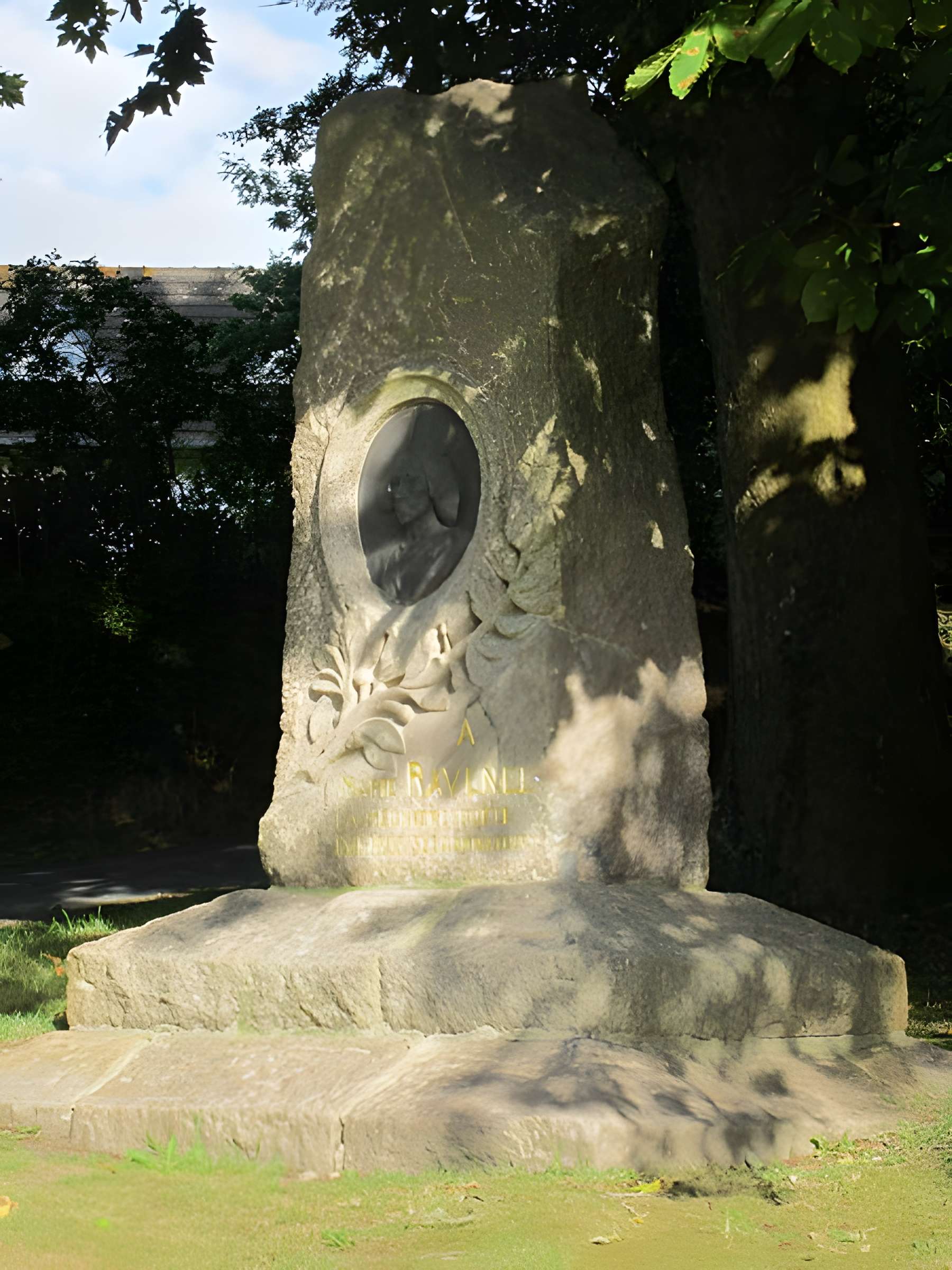 Stèle de Marie Ravenel