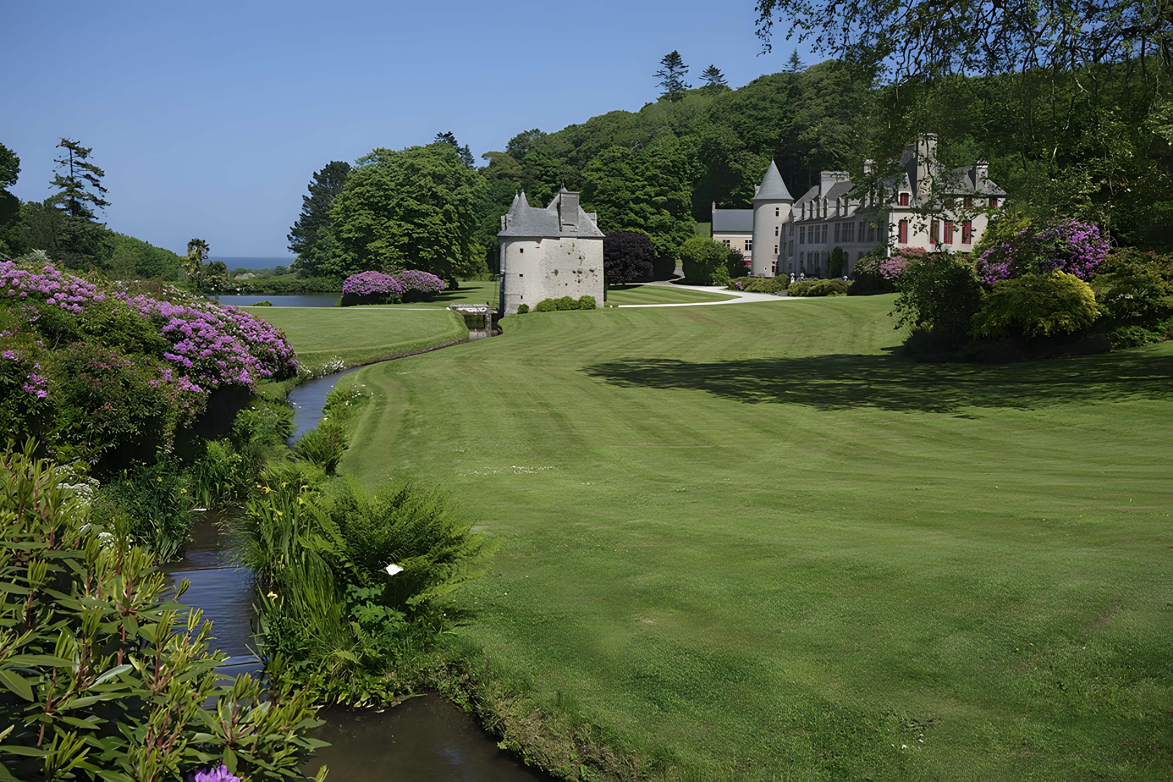 Domaine de Nacqueville (également sur commune de Querqueville)