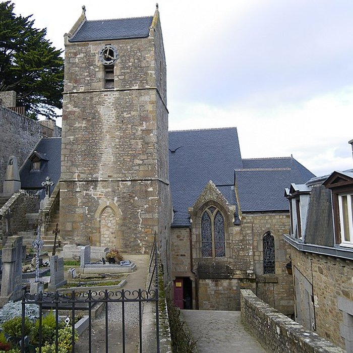 Photo de Cimetière communal et son enceinte entourant léglise