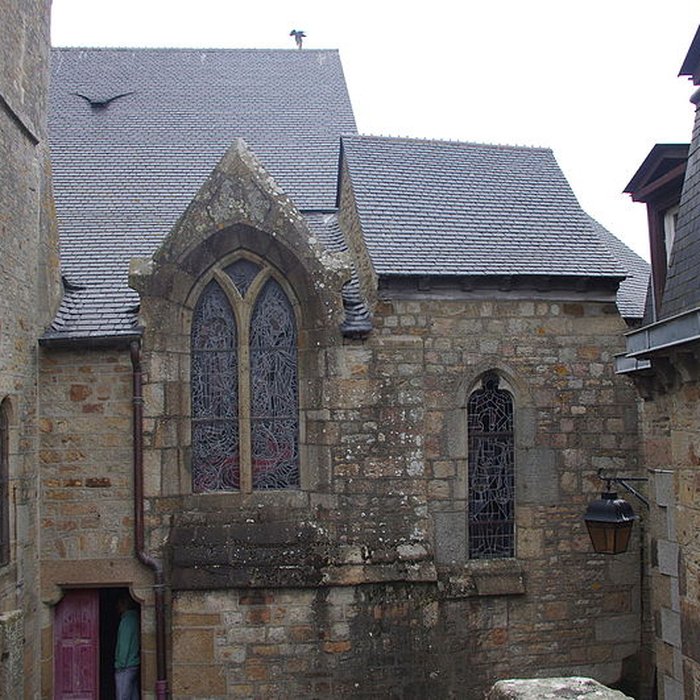 Photo de Cimetière communal et son enceinte entourant léglise