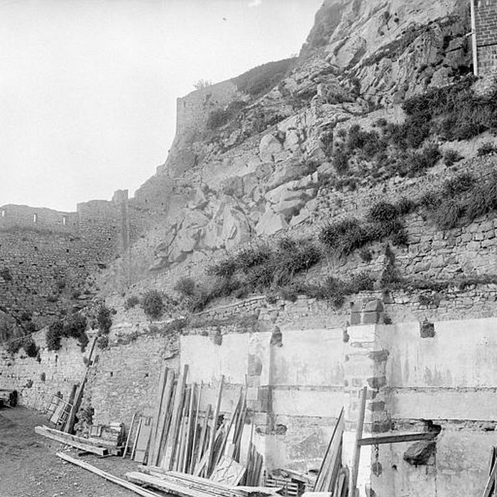 Photo de Enceinte des Fanils