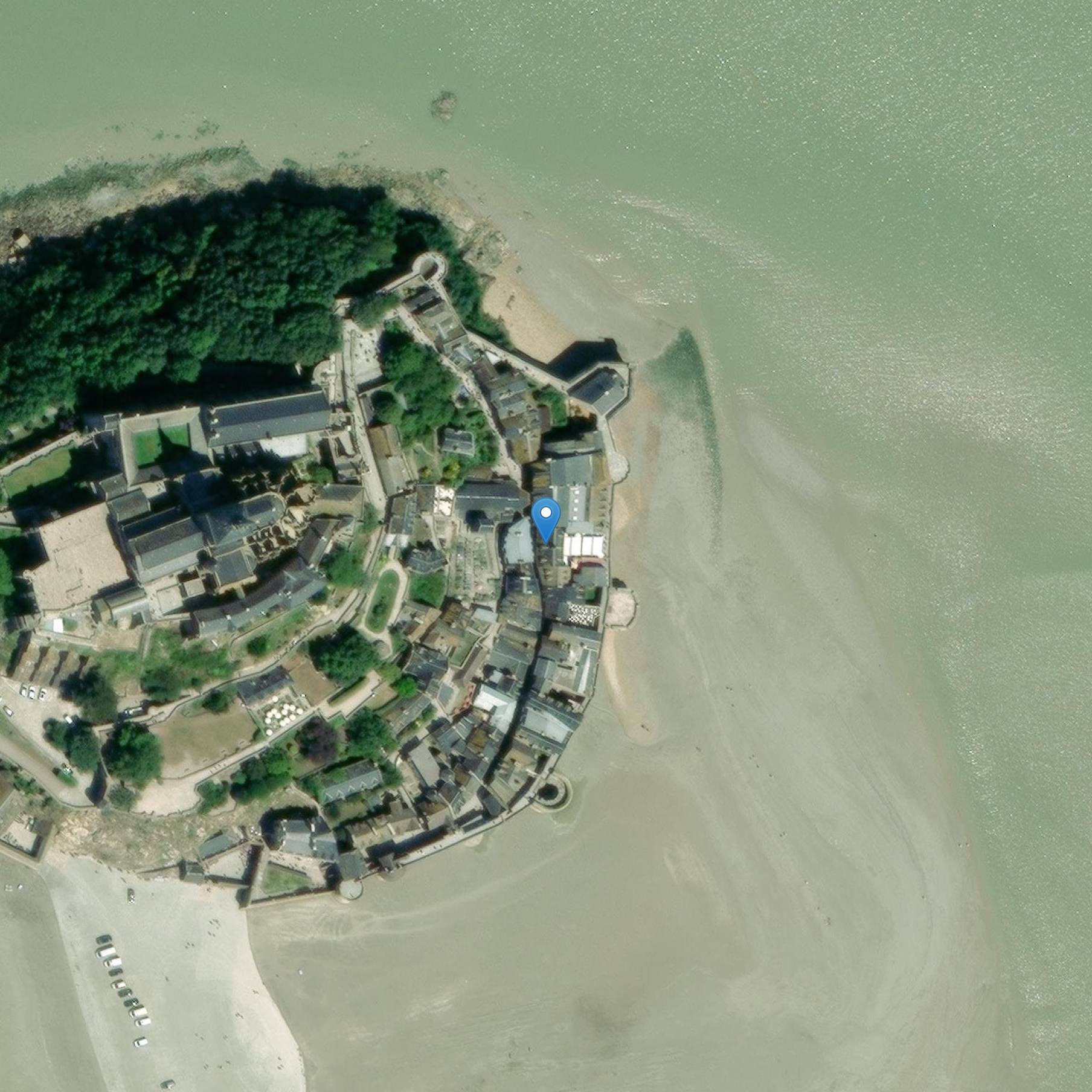 Photo de Jardin et Hangar couvert