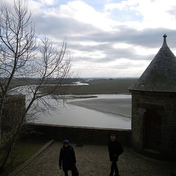 Remparts, enceinte de la ville et ses dépendances