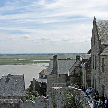 Remparts, enceinte de la ville et ses dépendances