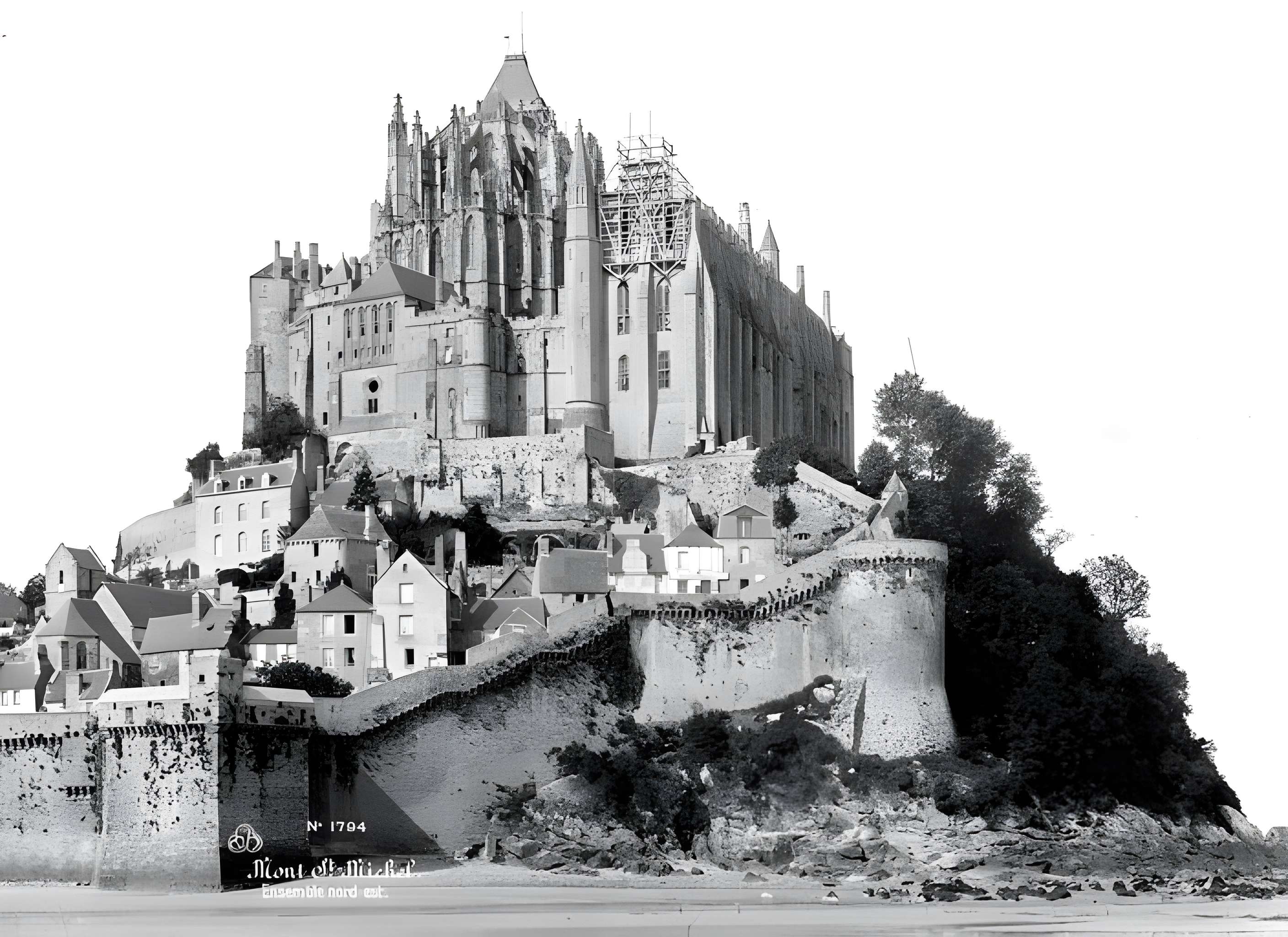 Remparts, enceinte de la ville et ses dépendances