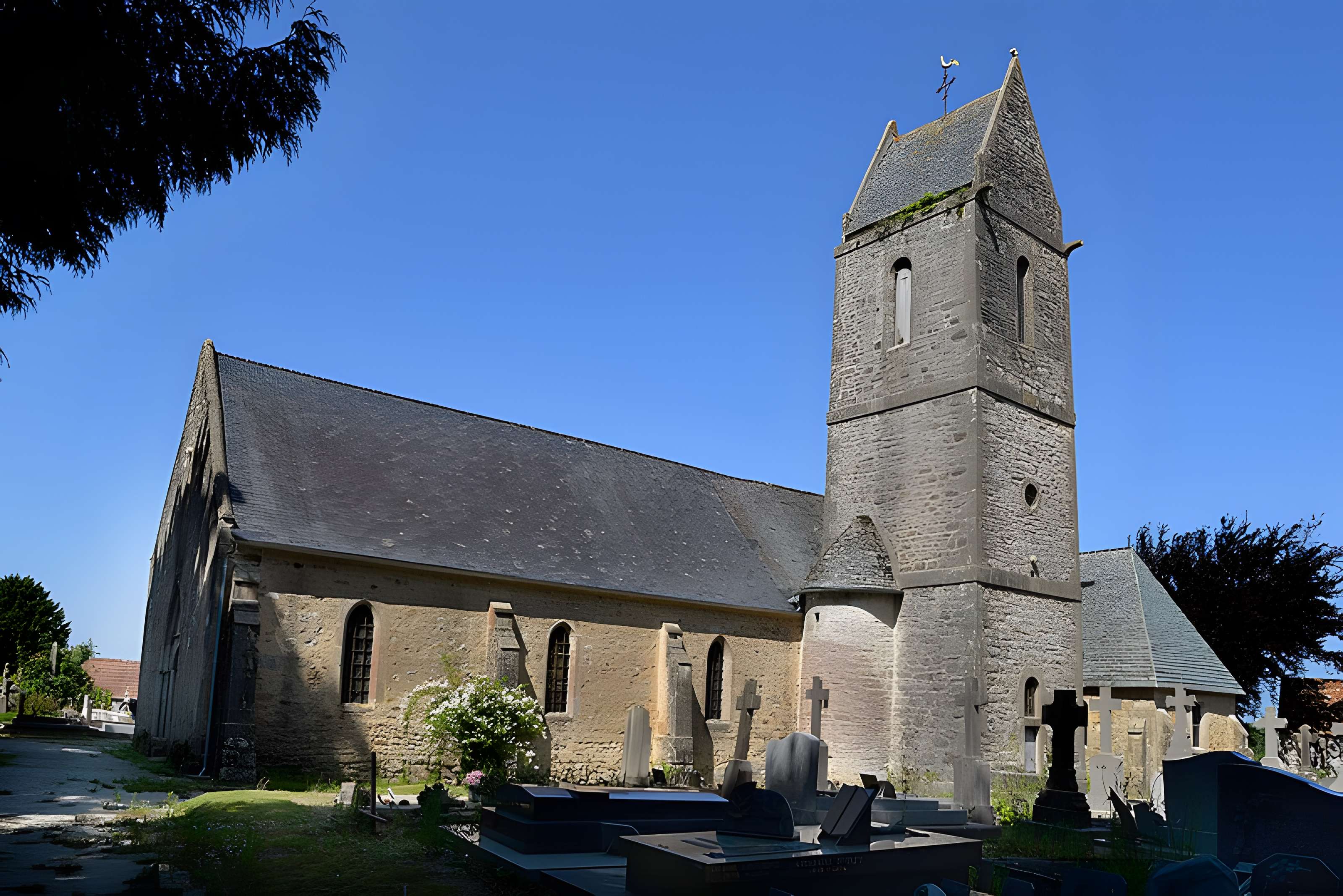 Eglise et enclos paroissial