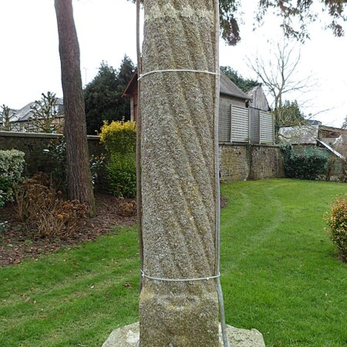 Photo de Croix de chemin dite Croix Saint-Martin