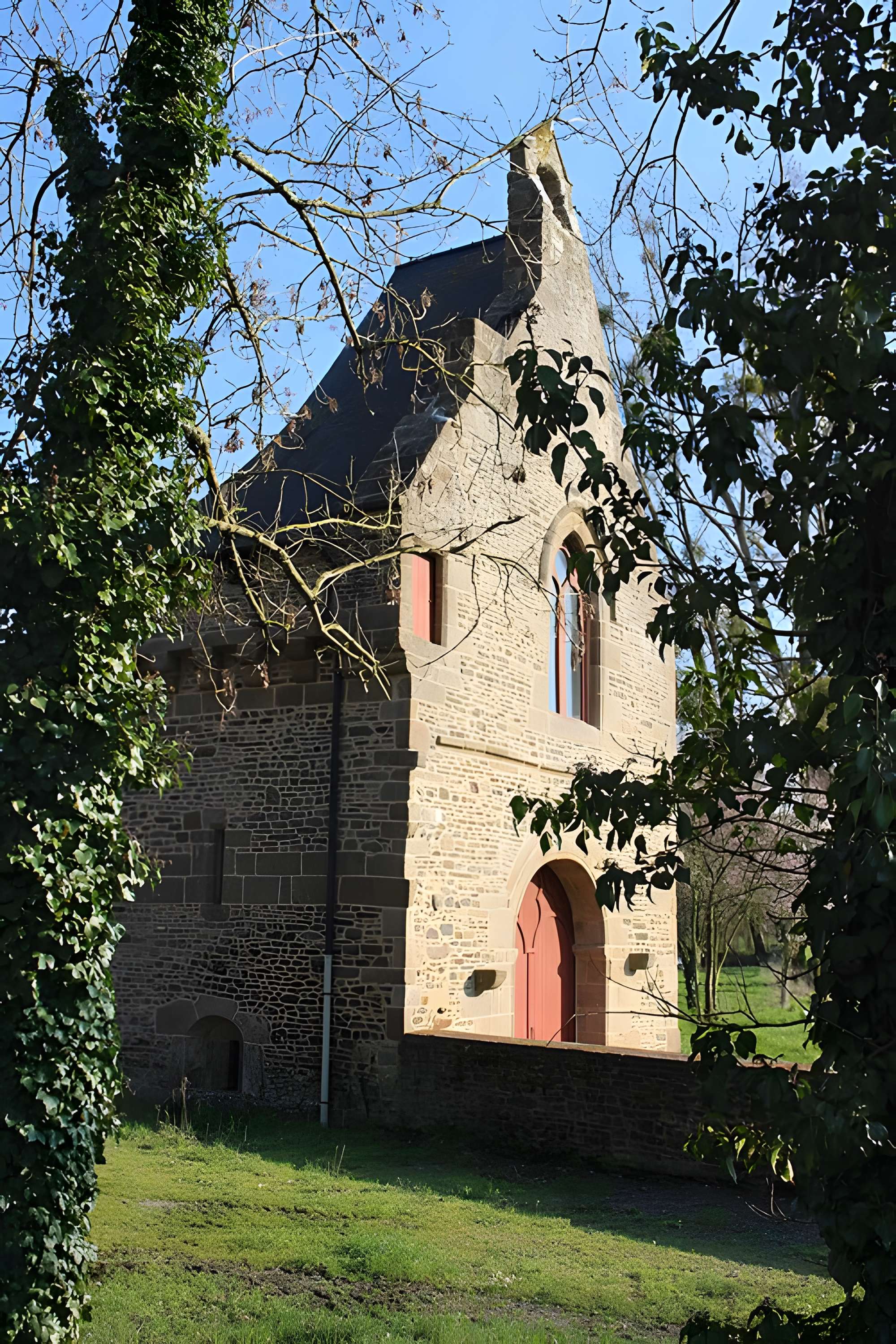 Ancien château de Sacey