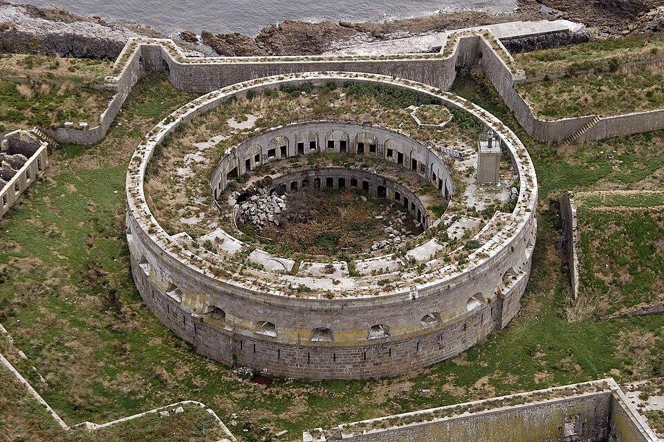 Fortifications des îles Saint-Marcouf