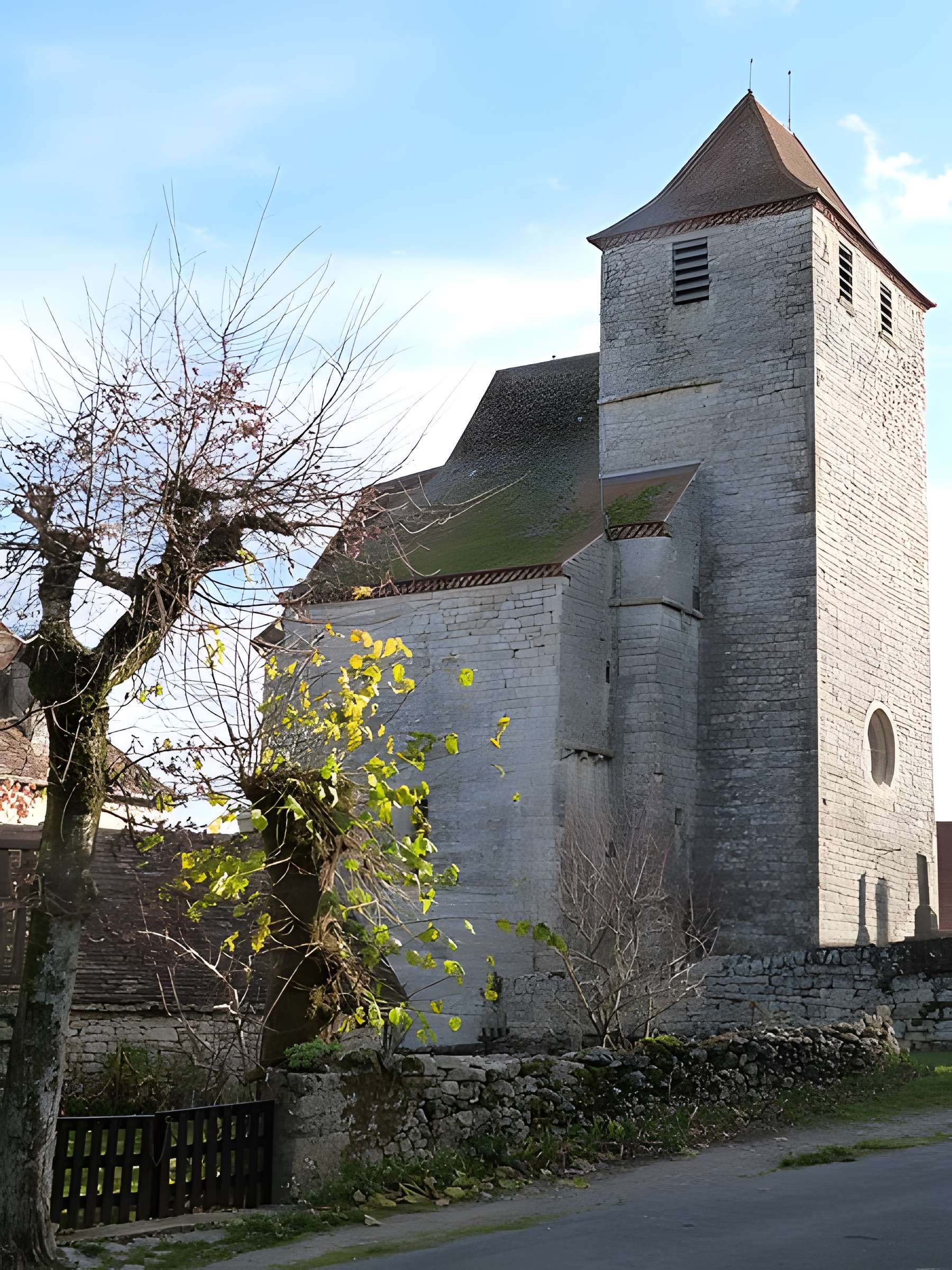 Église Saint-Martin de Séniergues