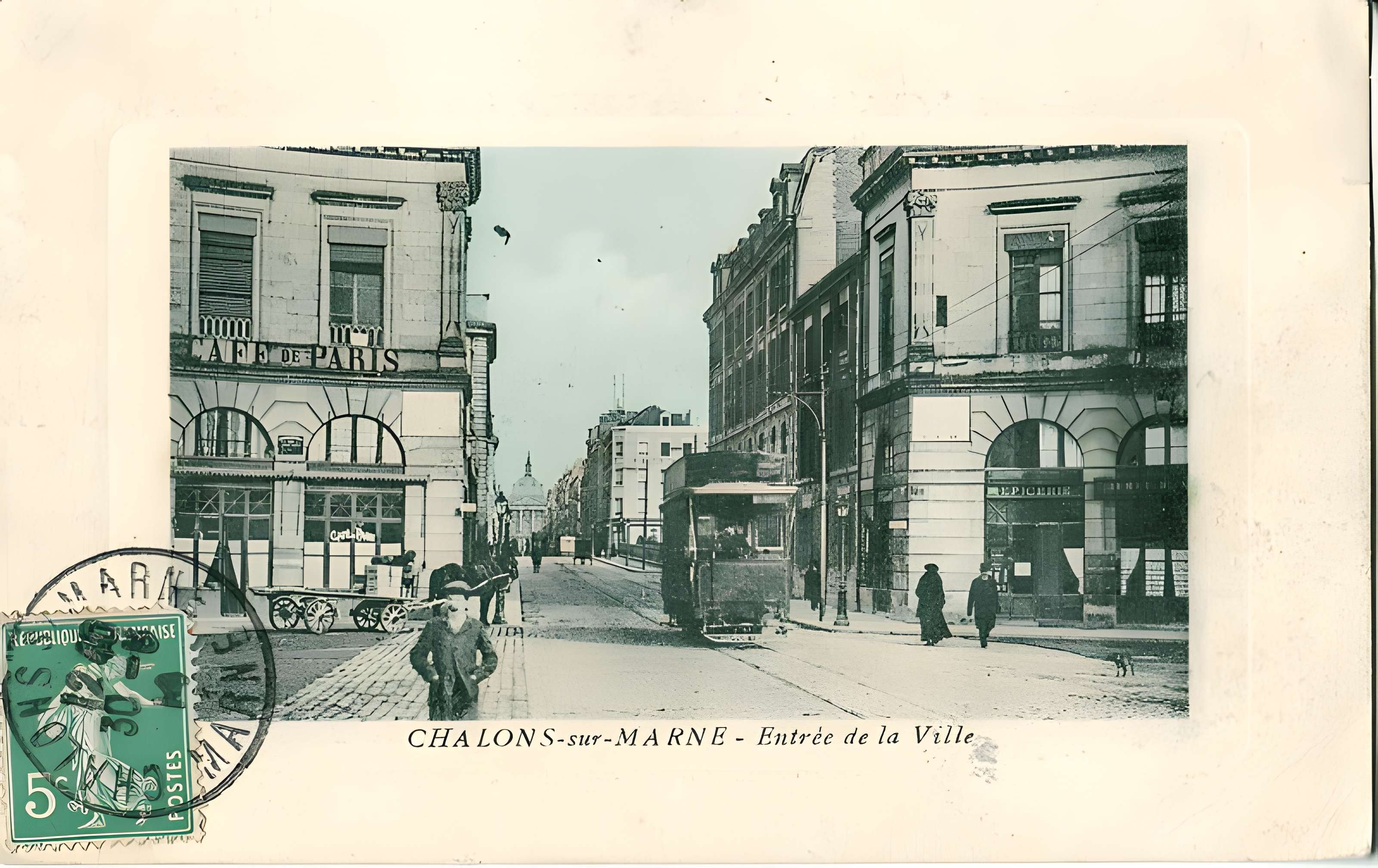 Maisons formant hémicycle
