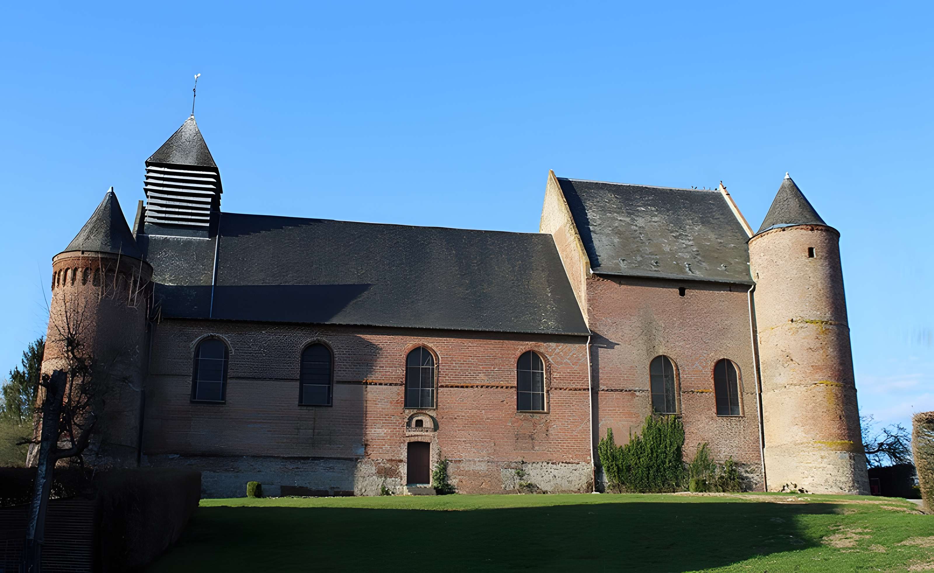 Église Saint-Martin d'Esquéhéries