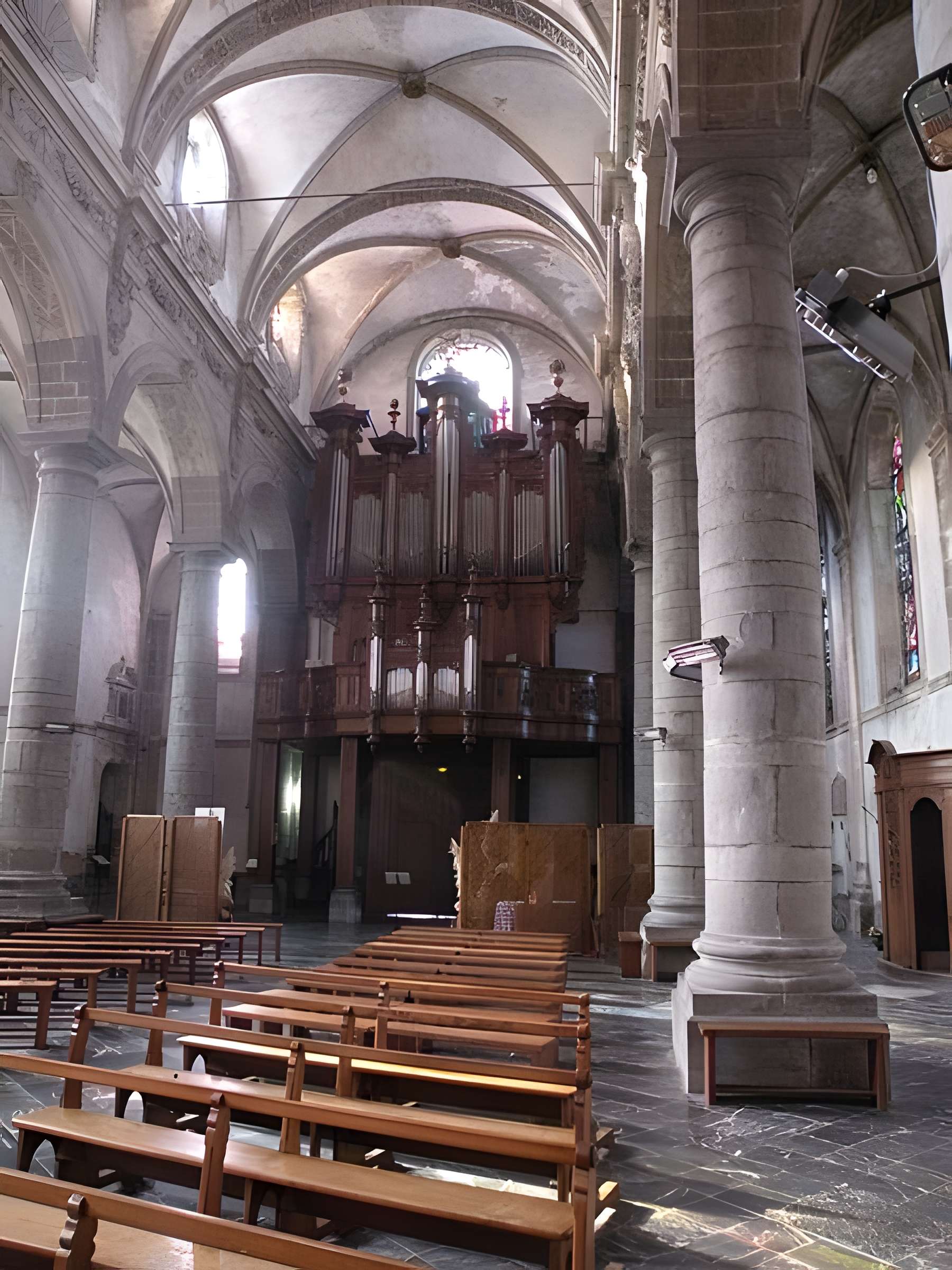 Église Saint-Martin du Cateau