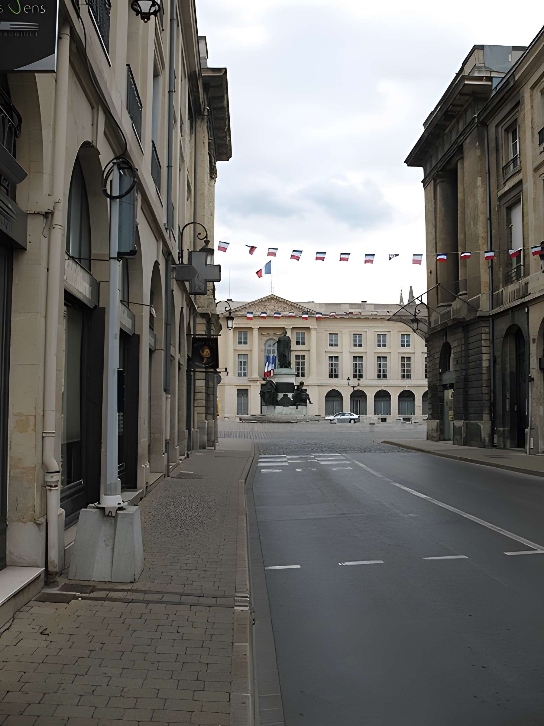 Immeuble (ancienne douane)