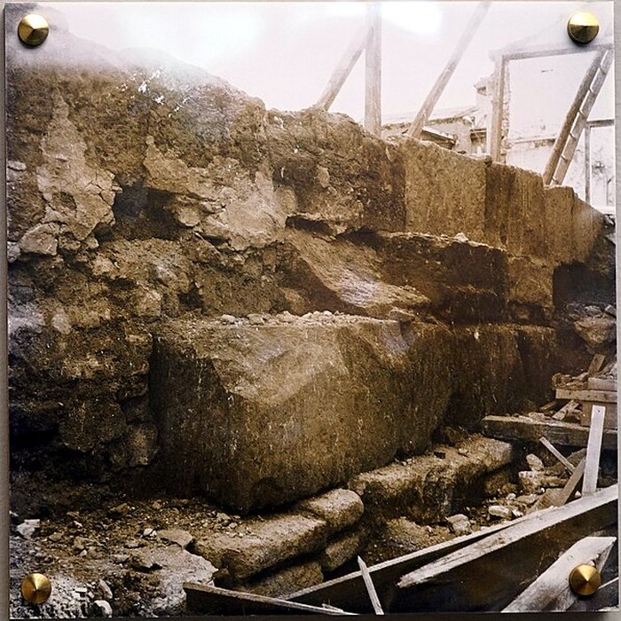 Photo de Porte Bazée vestiges