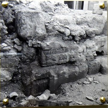 Porte Bazée vestiges