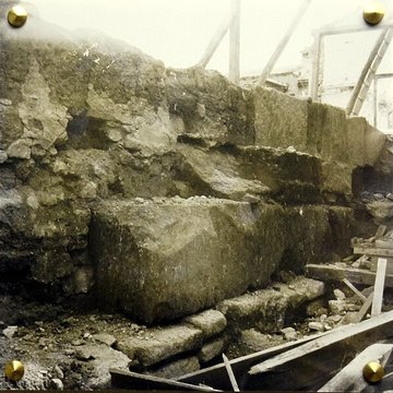 Porte Bazée vestiges