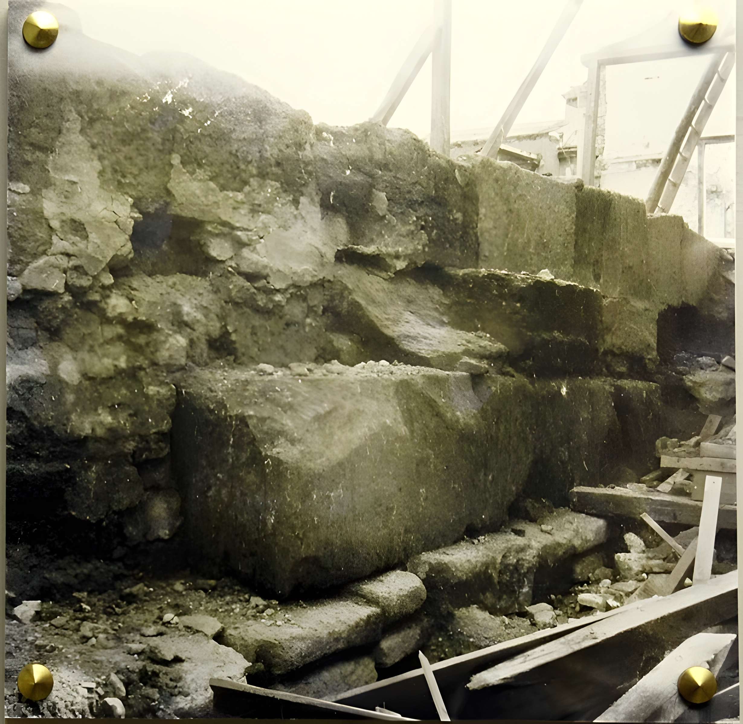 Porte Bazée (vestiges)