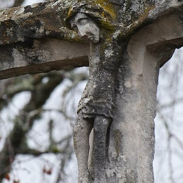 Croix de chemin en pierre dite Croix Gratien