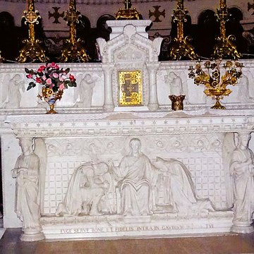 Église Saint-Maurice de Couzon-au-Mont-dOr