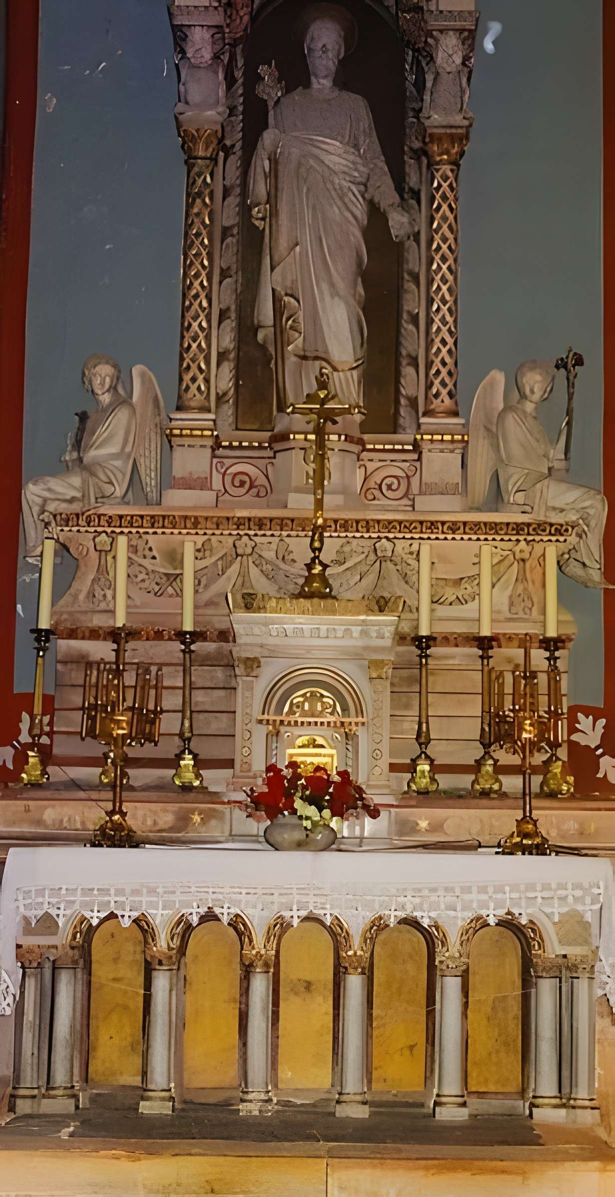 Église Saint-Maurice de Couzon-au-Mont-d'Or