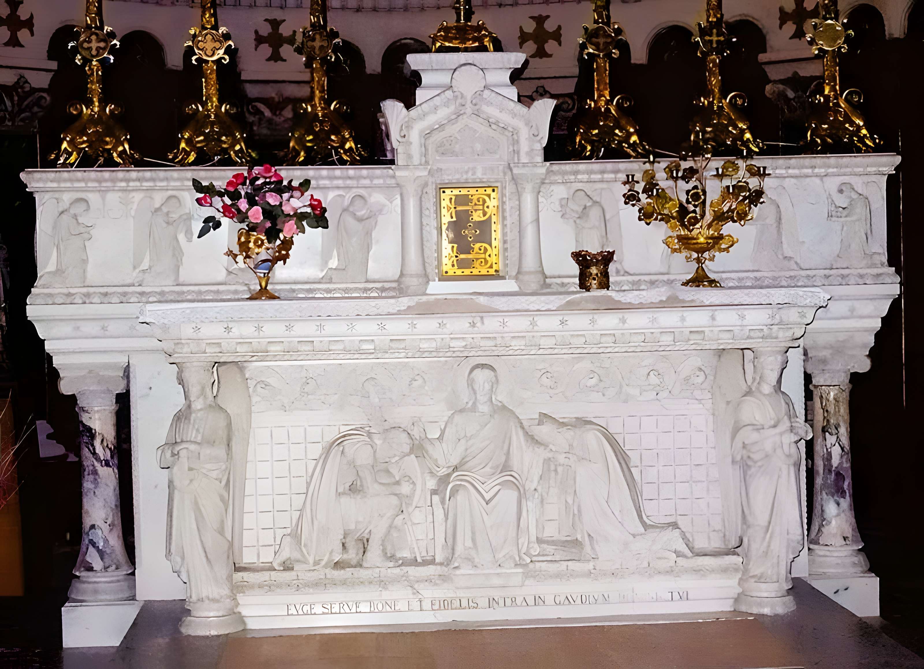 Église Saint-Maurice de Couzon-au-Mont-d'Or