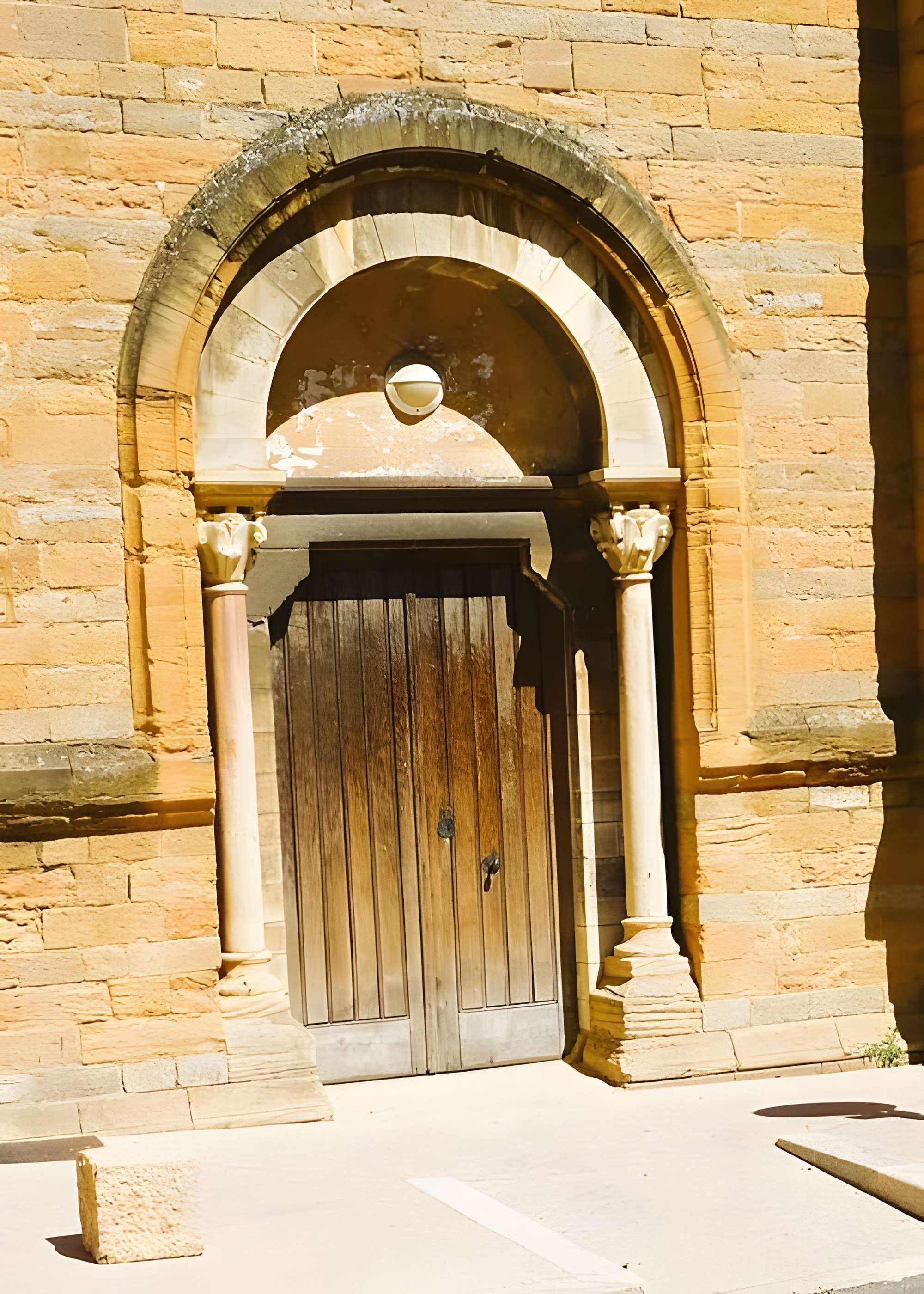 Église Saint-Maurice de Couzon-au-Mont-d'Or